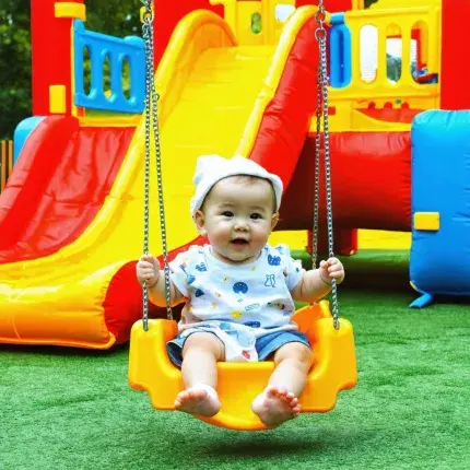 Oprema za Dečiju Igru: Igračke za Unutrašnje i Spoljašnje Prostore